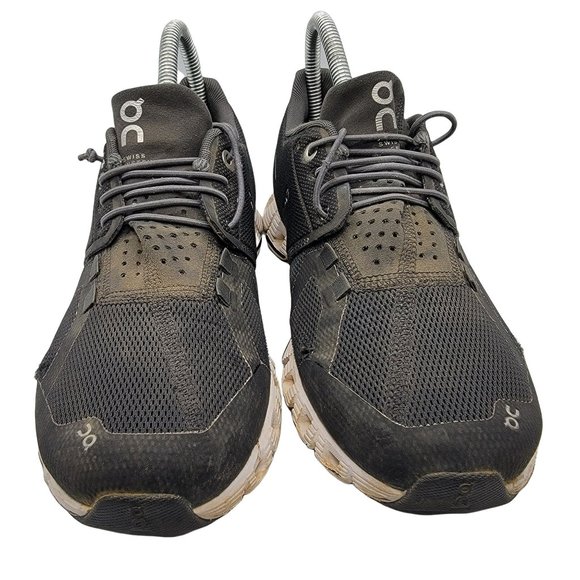 On Cloud Swiss Engineering Womens Size 7 Running Shoes Black White - Picture 2 of 12